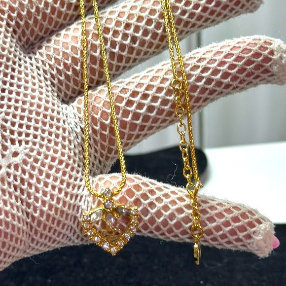 Authentic Cristian Dior Gold Heart Pendant Necklace - Picture 11 of 14